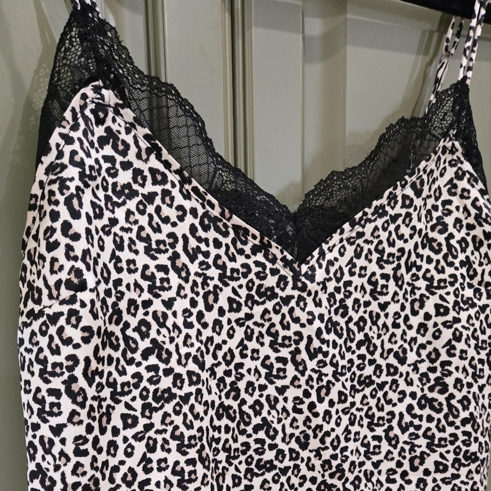 Abercrombie & Fitch satin lace cheetah print camisole top - Picture 3 of 6